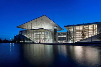 Культурный комплекс автора Renzo Piano, расположенный в Афинах, Греция