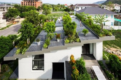 Озеленение крыш от студии Vo Trong Nghia в Нячанге во Вьетнаме