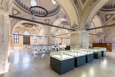Студия Tabanlioglu Architects занялась обновлением старейшей библиотеки в Стамбуле.
