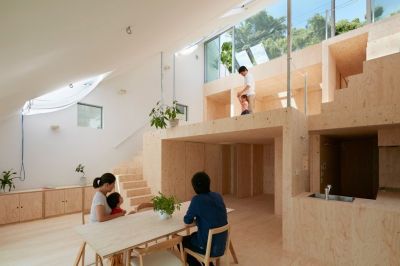 Дом с террасами от японского архитектора Tomohiro Hata